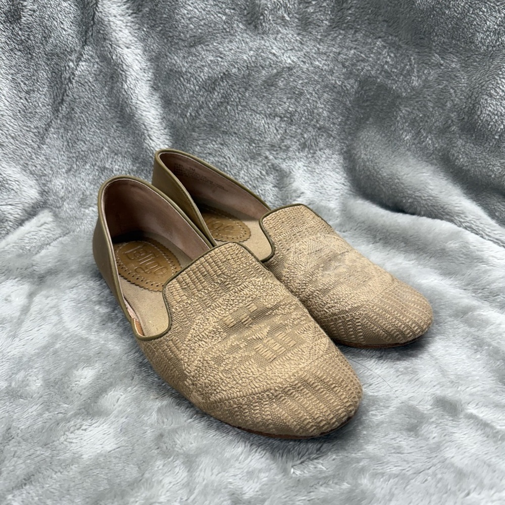 Anthropologie Latigo Alba Womens Embroidered Flats Slip On Boho Tan Sz 7